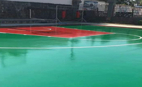 东城篮球场翻新地面